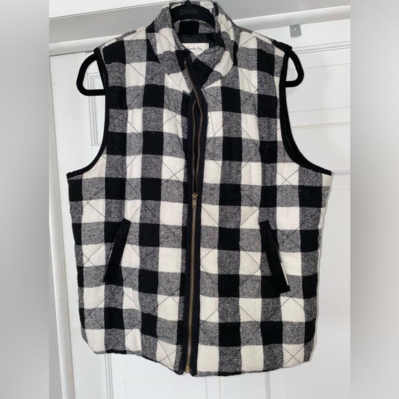 Buffalo Plaid Vest - Picture 6 of 6